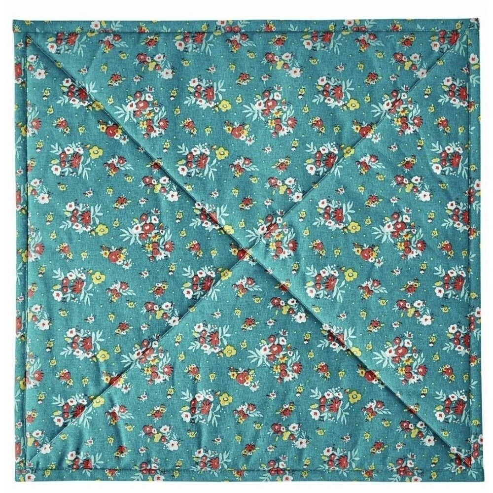 Pioneer Woman Rose Ditsy Square Quilted Reversible Placemats Patchwork Set of 6